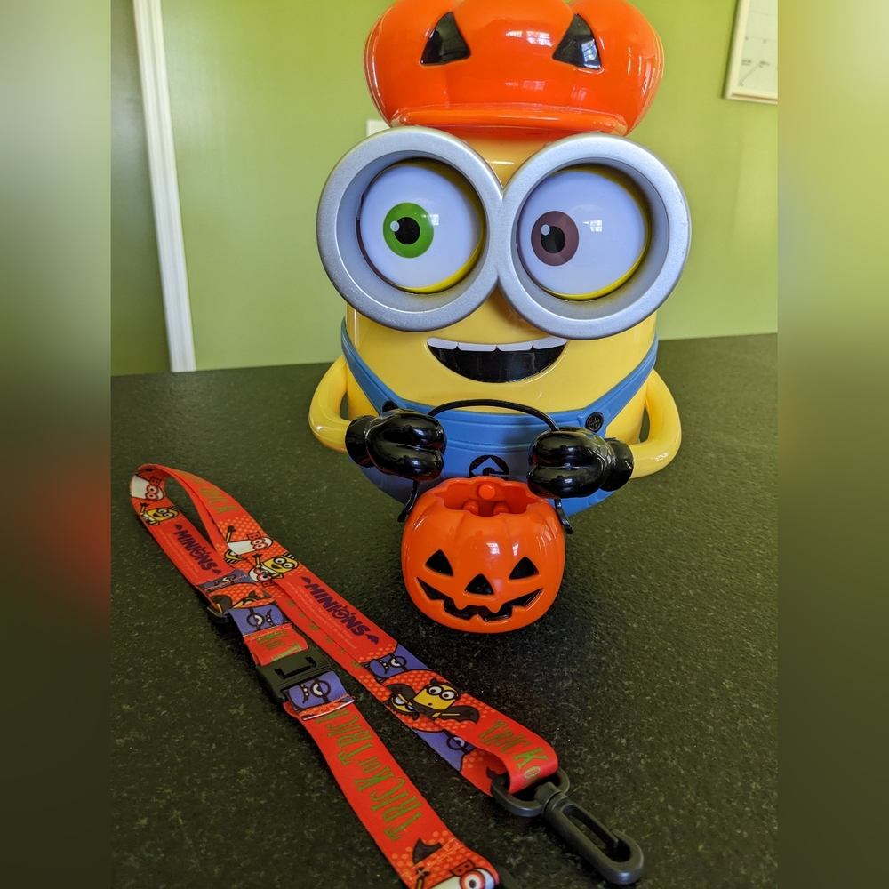 Minions Halloween popcorn bucket